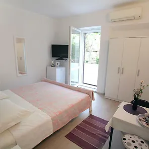 Feme Vendégház Trogir